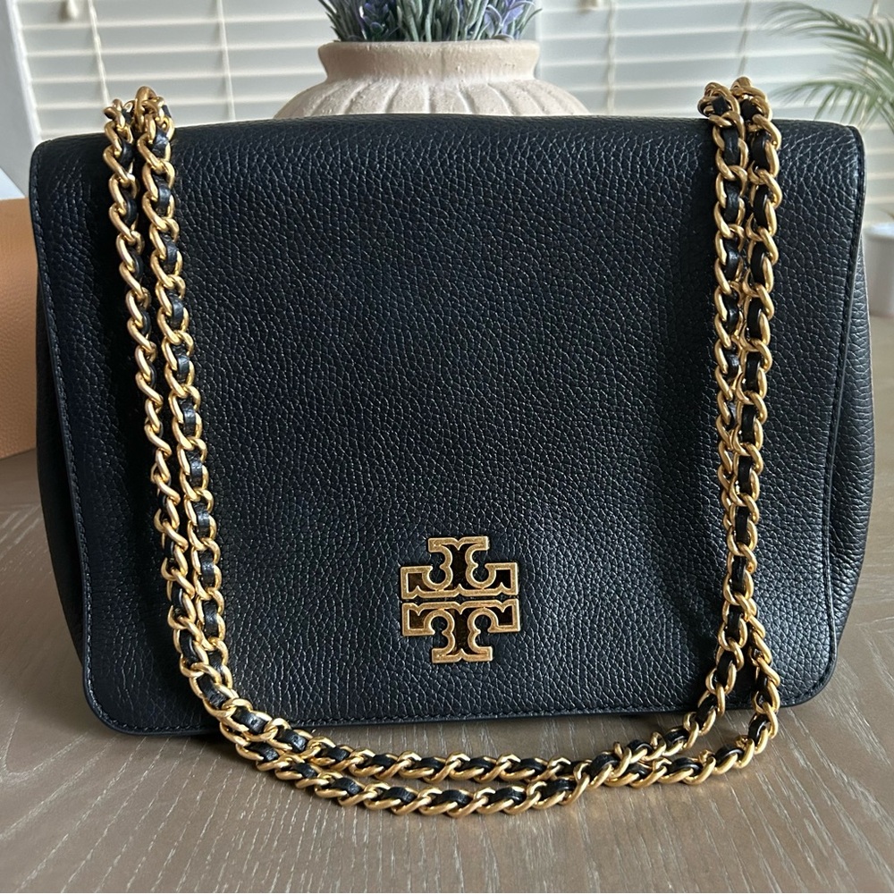 Tory Burch Black Shoulder Bag with Gold Chain
